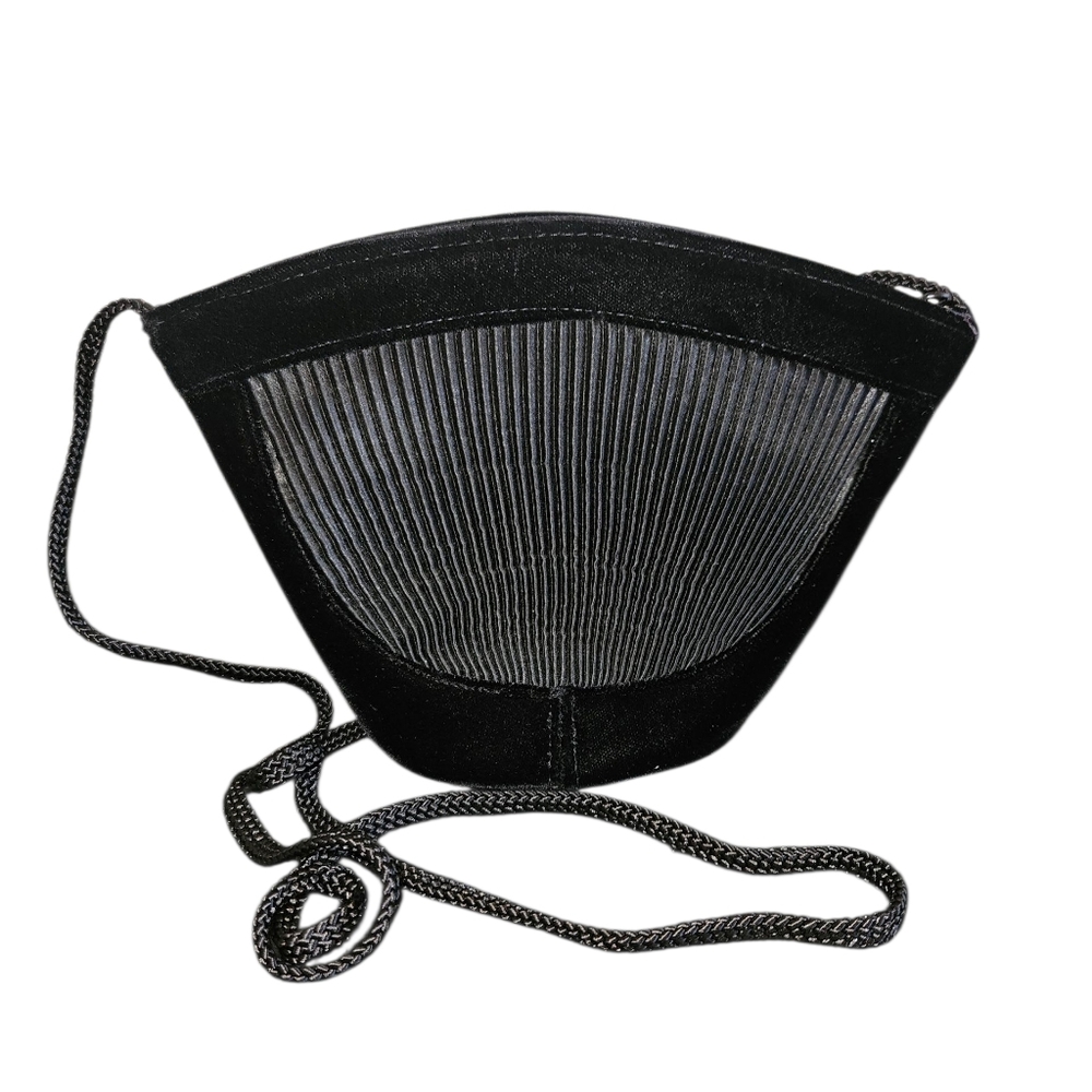 Vintage La Regale 1980s Black Satin Pleated Seashell Shaped Evening Bag